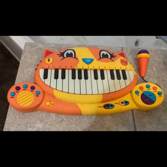 B Toys – Meowsic Toy Piano – Children’S Keyboard Cat Piano with Toy Microphone - Picture 9 of 13